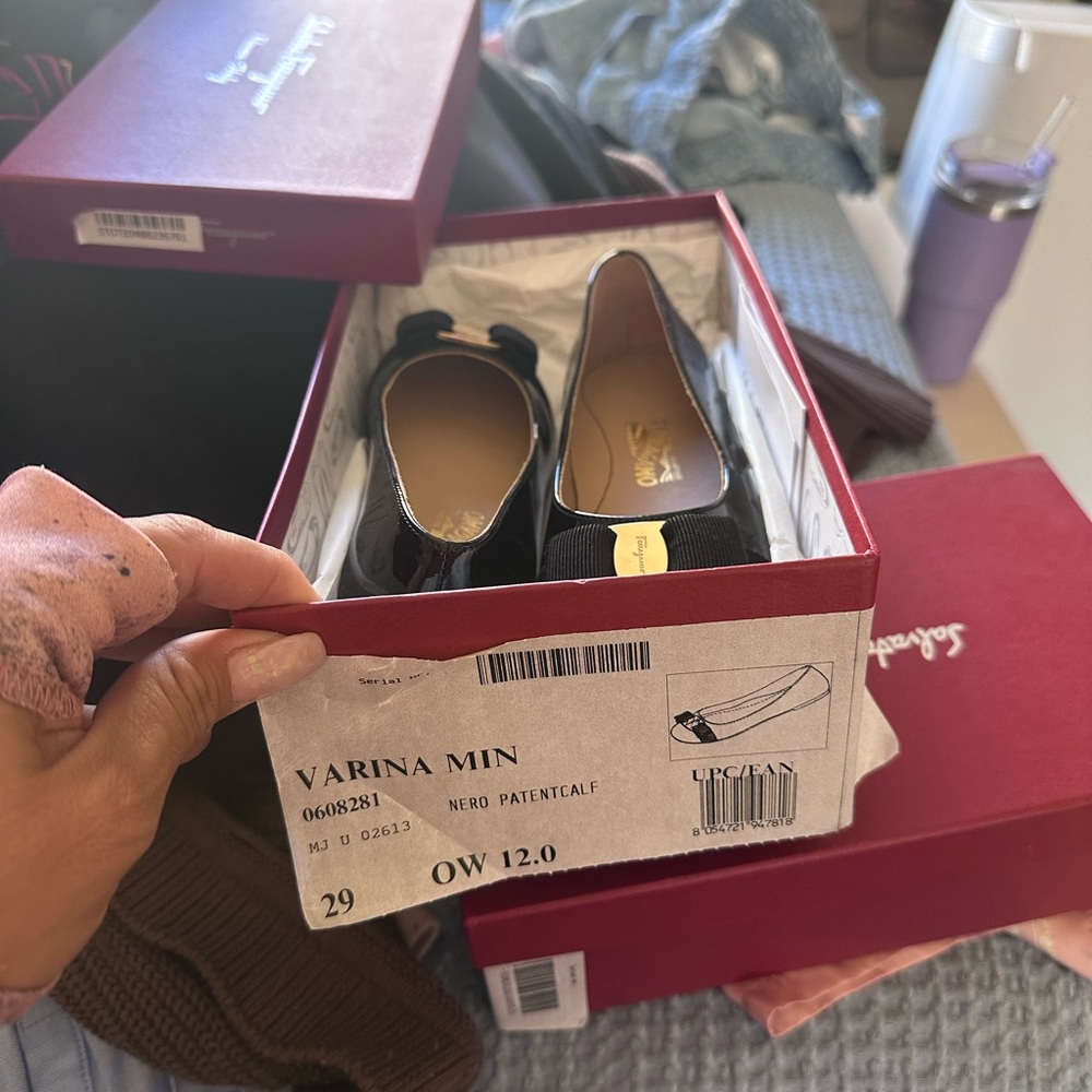 Girls Salvatore Ferragamo Black Patent Leather Varina Flats